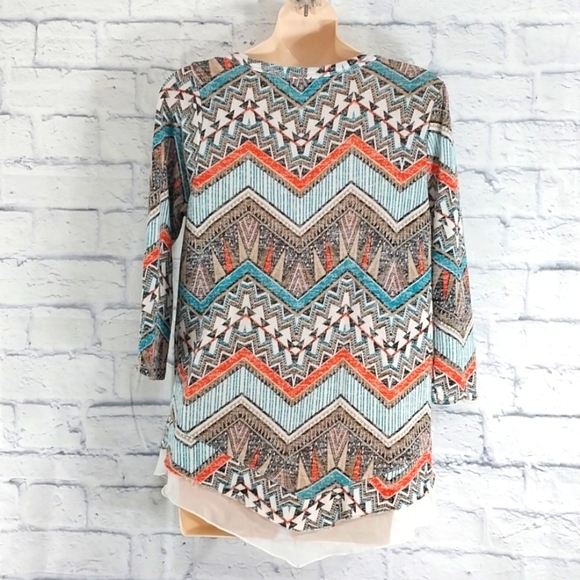 Signature Studio Top Patterned 3/4 Sleeve Sz PM - Picture 4 of 5